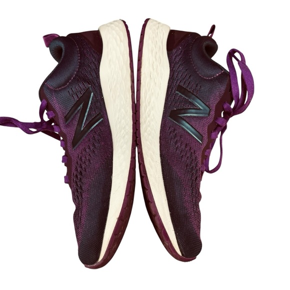 EUC New Balance Women’s Fresh Foam Arishi V3 Knit Running Sneaker Sz 7 - violet - Picture 3 of 10